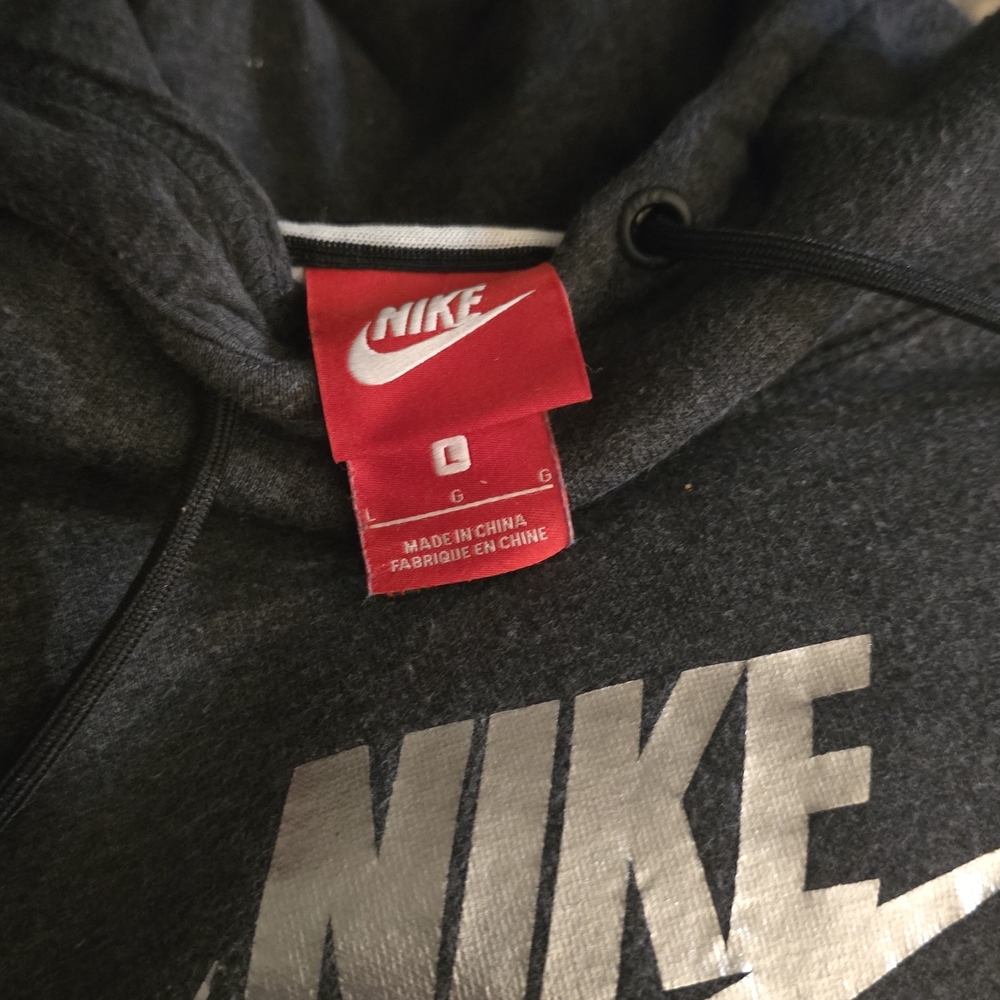Nike Cropped Gray Hoodie with Silver Logo